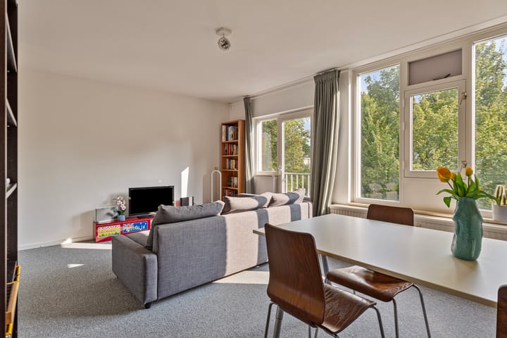 Foto 3 van Planetenhof 32-B