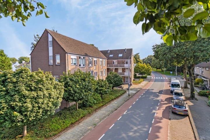 Photo 21 of Planetenhof 32-B