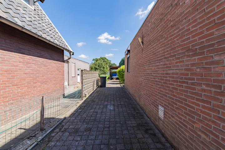 View photo 38 of Bosveldstraat 12