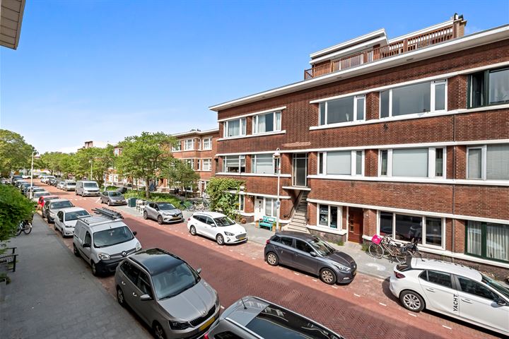 Bekijk foto 37 van Abrikozenstraat 8