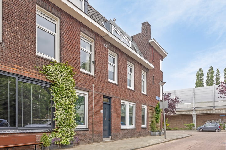 Bekijk foto 23 van Willem de Zwijgerstraat 63-A