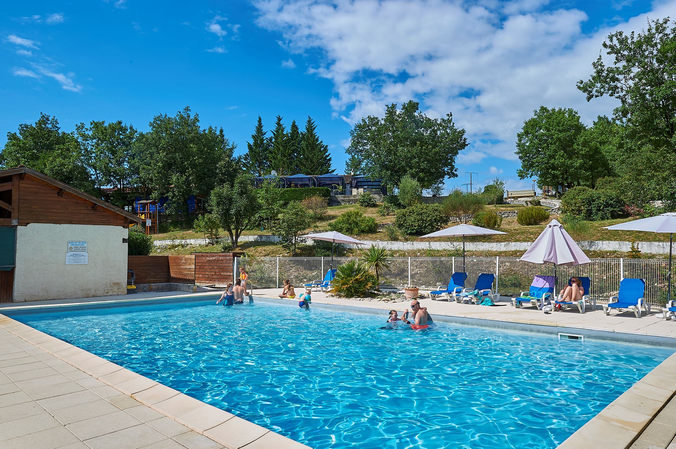 Foto 12 van Fontaine de Saby 2485-10