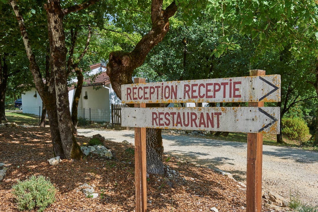 Foto 13 van Fontaine de Saby 2485-10