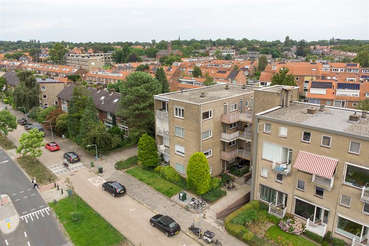 View photo 16 of Loosdrechtseweg 149