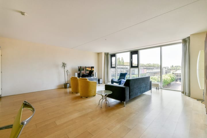 Foto 4 van Stadsplein 70