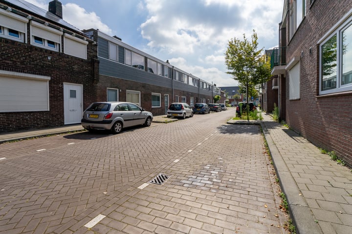 Bekijk foto 25 van Veliusstraat 2