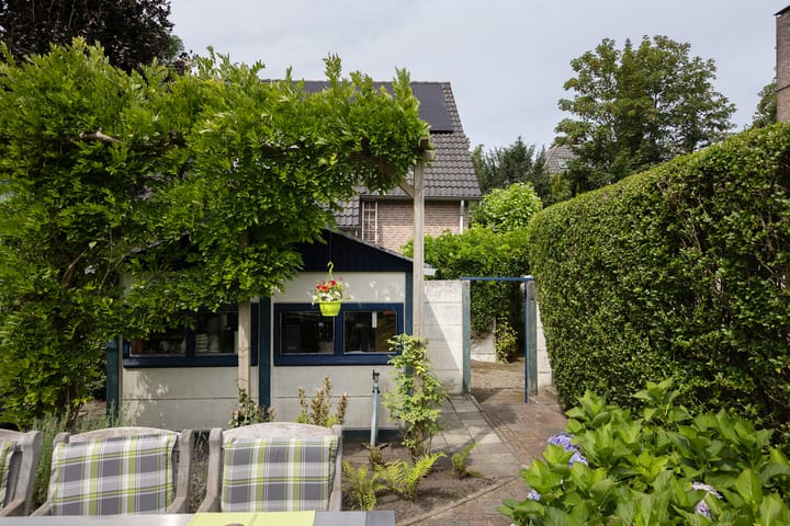 Foto 41 van Stationsweg 12