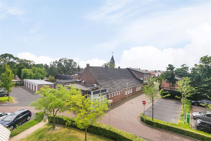 View photo 40 of Bruëlisstraat 138