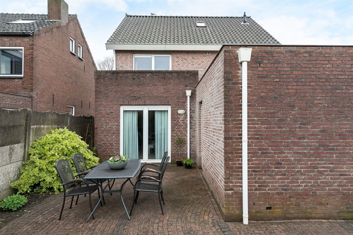 Bekijk foto 34 van Dorpsstraat 33