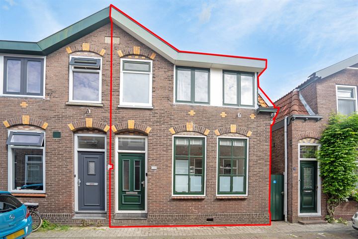 View photo 37 of De Ruyterstraat 14