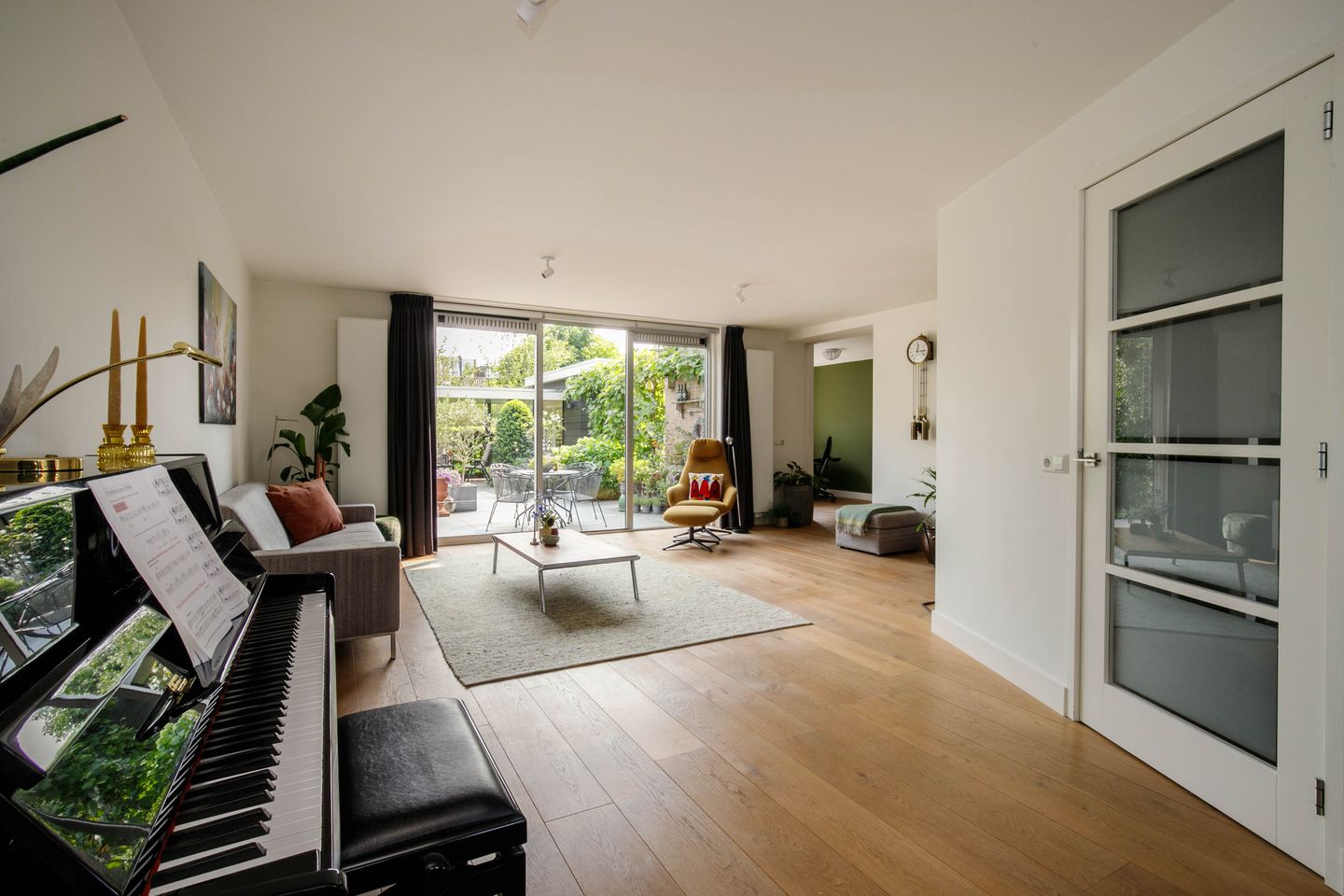 Foto 10 van Burgemeester Huijbrechtstraat 27