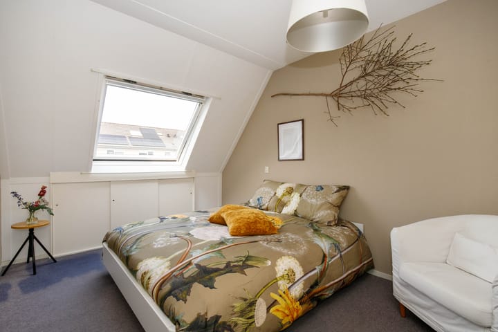 Foto 33 van Burgemeester Huijbrechtstraat 27