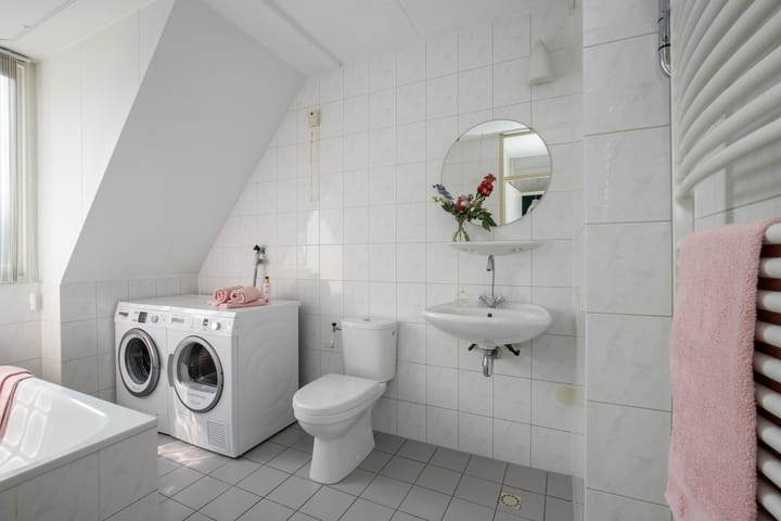 Foto 36 van Burgemeester Huijbrechtstraat 27