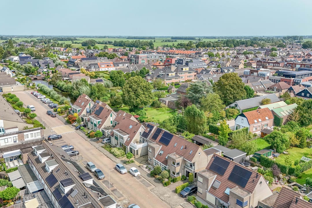 Foto 43 van Burgemeester Huijbrechtstraat 27