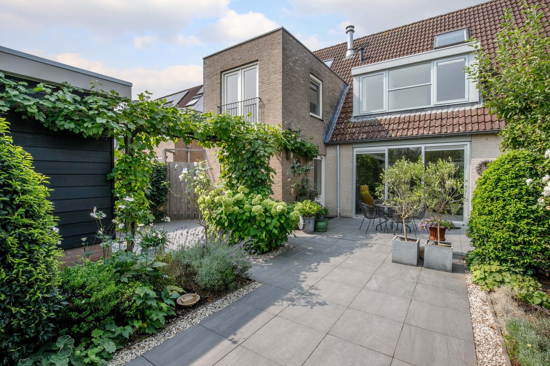 Foto 46 van Burgemeester Huijbrechtstraat 27