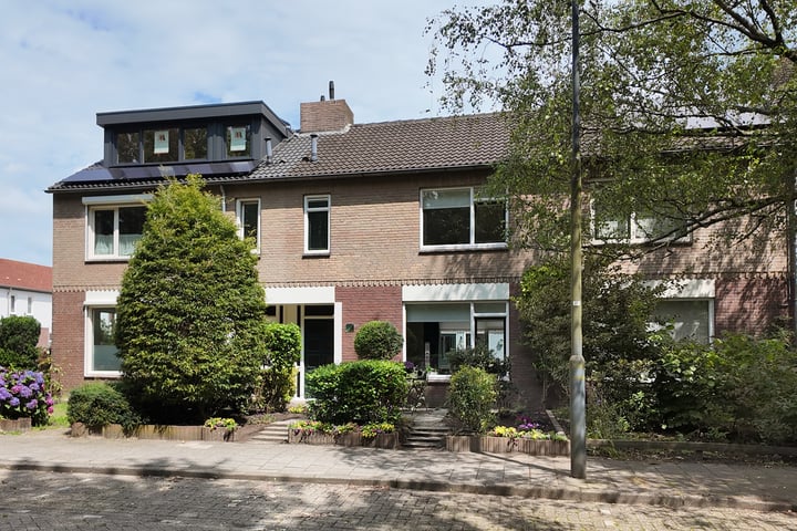 Foto 1 van Van Leeuwenhoeklaan 85
