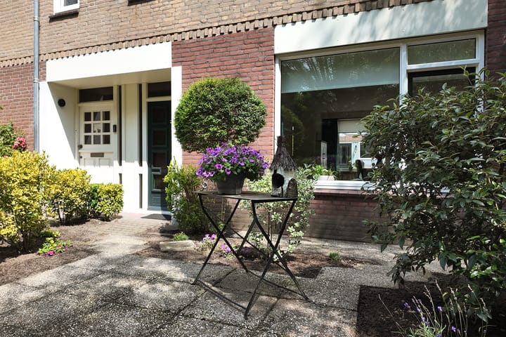 Foto 47 van Van Leeuwenhoeklaan 85