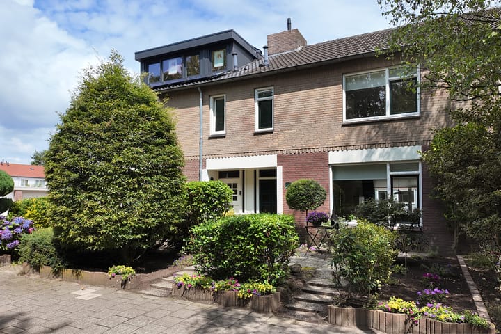Foto 48 van Van Leeuwenhoeklaan 85