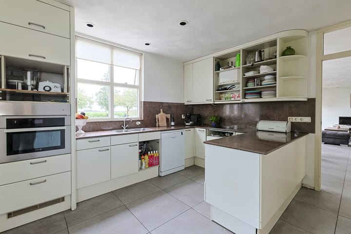 Foto 15 van Weipoortseweg 7