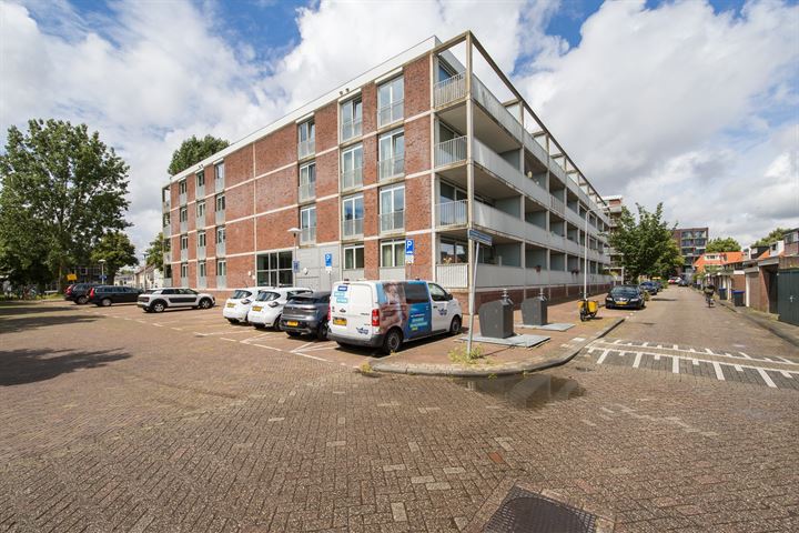 Bekijk foto 35 van Broeder Alarmstraat 39