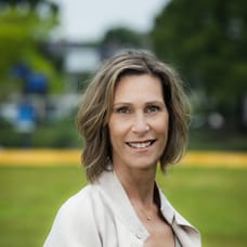Hellen van de Weijdeven - Secretaresse