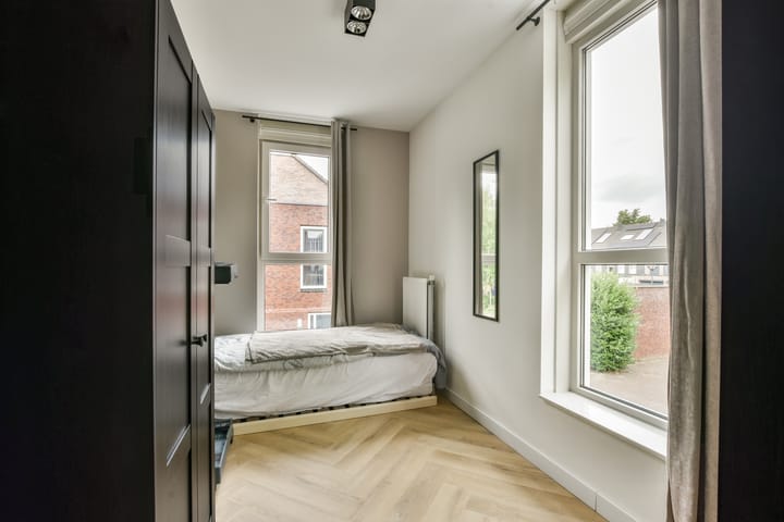 Foto 32 van Schoutenhof 43