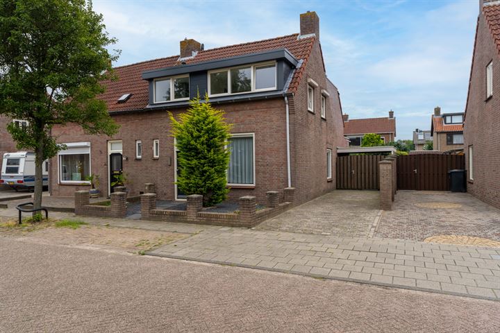 Bekijk foto 1 van Molenstraat 52