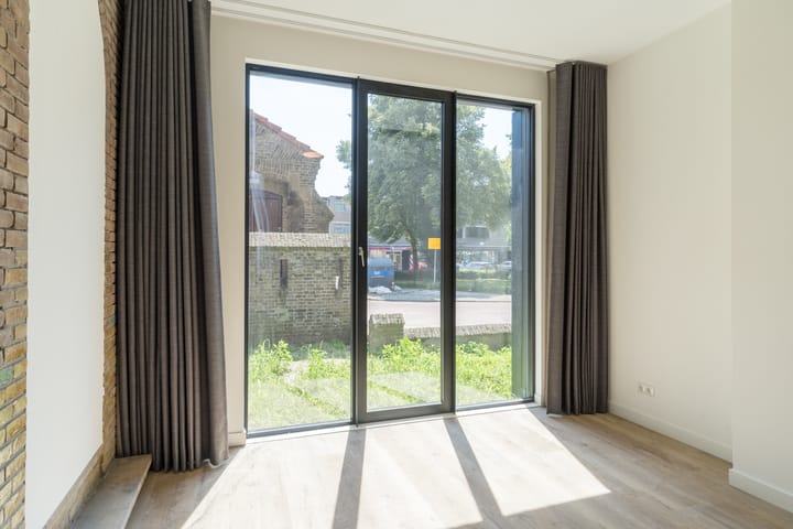 Foto 48 van Sint Jozefplein 2