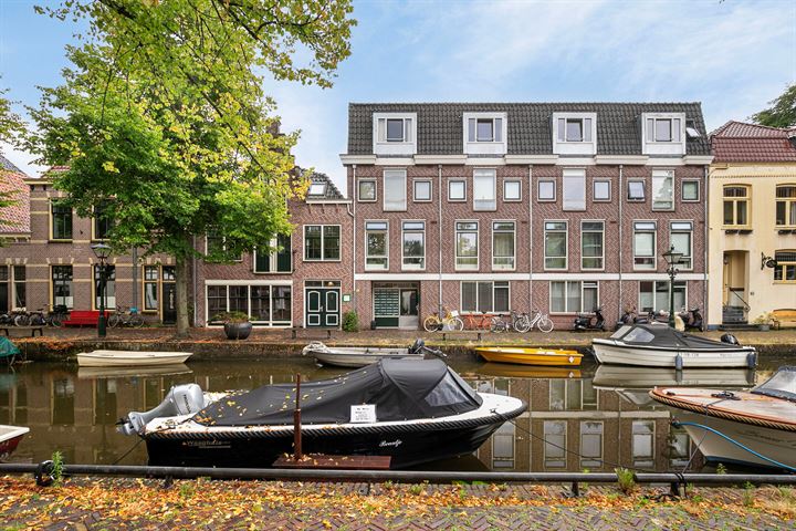 View photo 1 of Baangracht 73