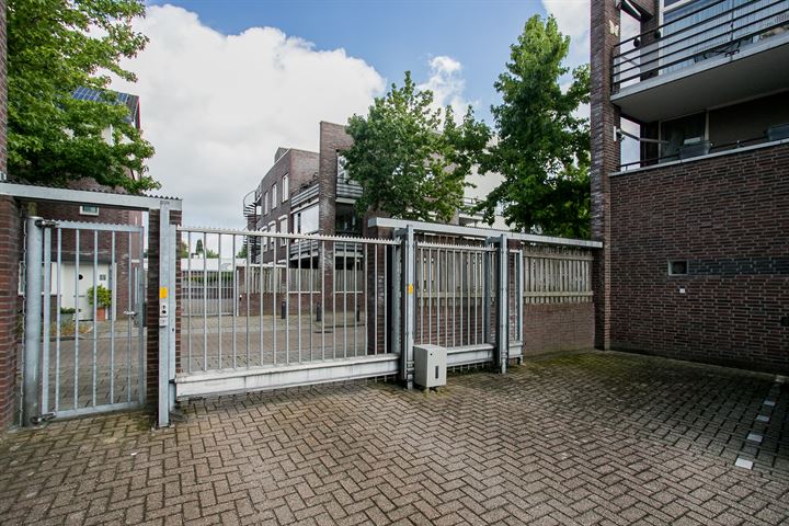 Bekijk foto 31 van Vijverhofstraat 48