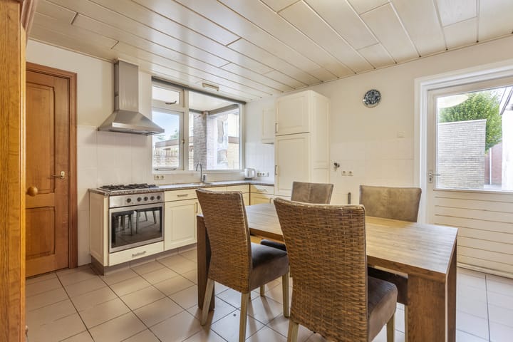 Foto 11 van Van Haestrechtstraat 6