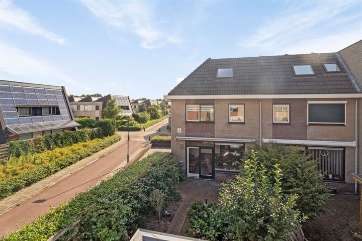 Bekijk foto 31 van Aardbeivlinderstraat 5