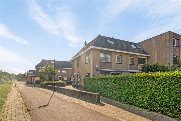 Bekijk foto 34 van Aardbeivlinderstraat 5