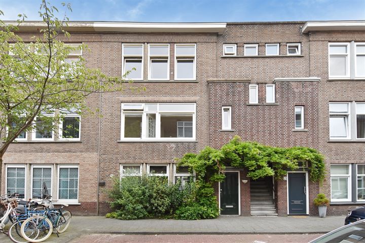 Bekijk foto 2 van Jasmijnstraat 135