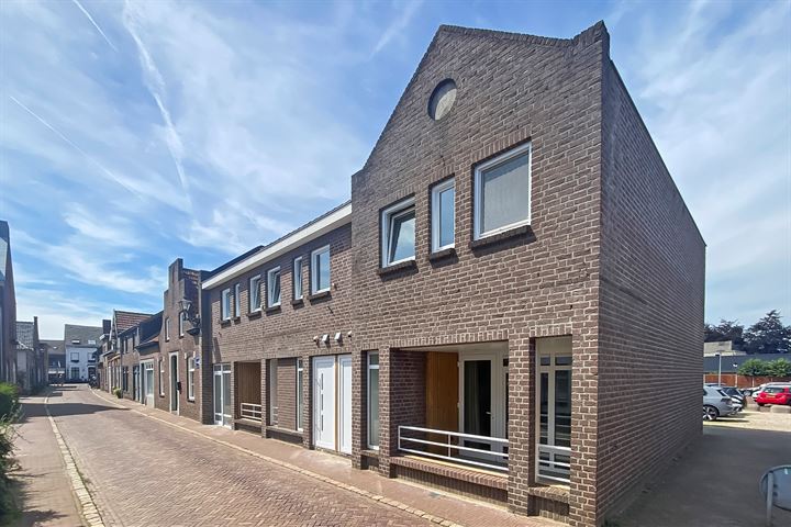 View photo 12 of Koestraat 9