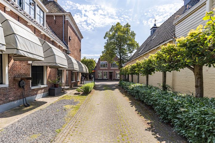 View photo 32 of Hoofdstraat 23