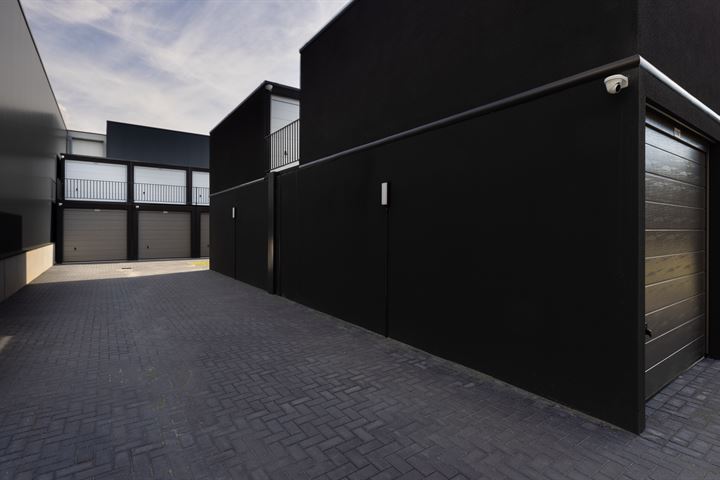 Bekijk foto 7 van GaragePark Rosmalen