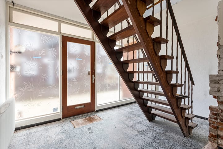 Foto 8 van Loevestraat 76