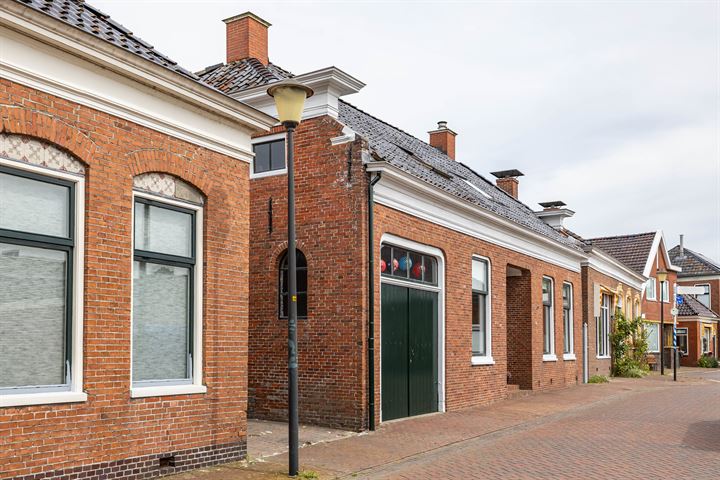 View photo 6 of Hoofdstraat 33