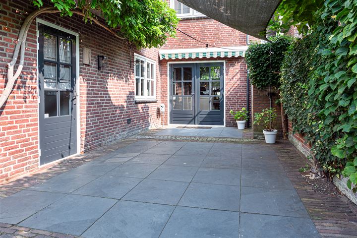 Bekijk foto 37 van Hertog Hendrikstraat 24