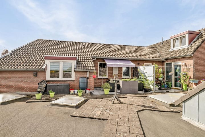 Foto 20 van Loverixplein 2