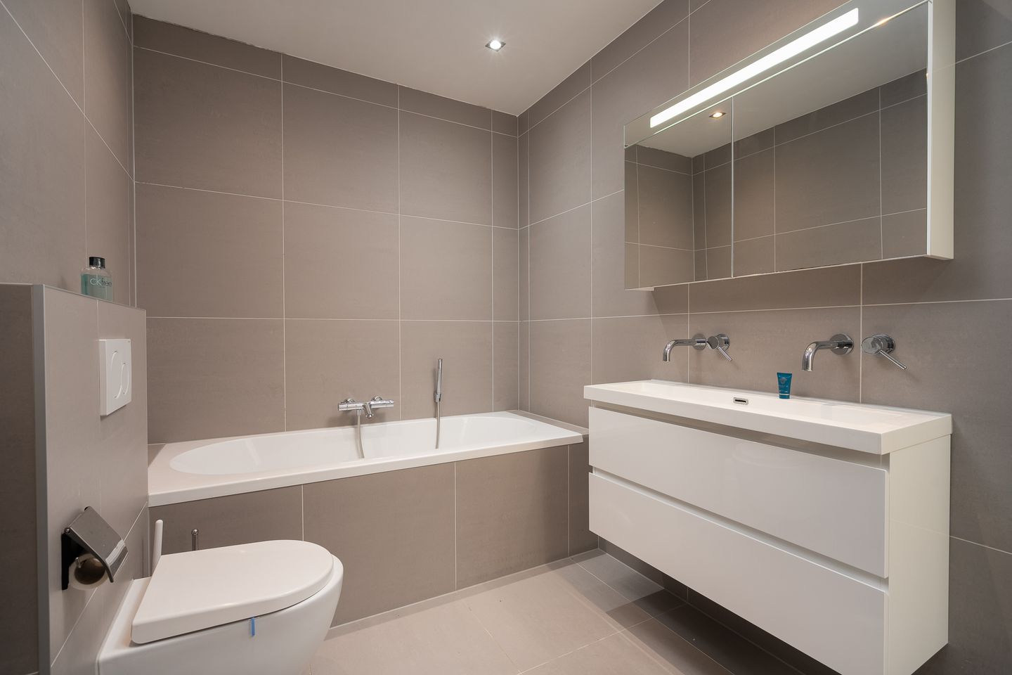 Foto 25 van Bentinckstraat 54