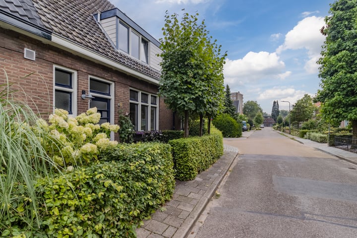 View photo 4 of Vianenstraat 35