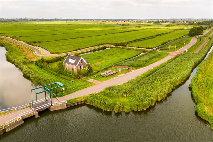 Bekijk foto 18 van Oostzanerrijweg 1