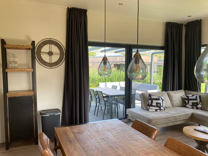 Photo 13 of Vosseveldseweg 8-16