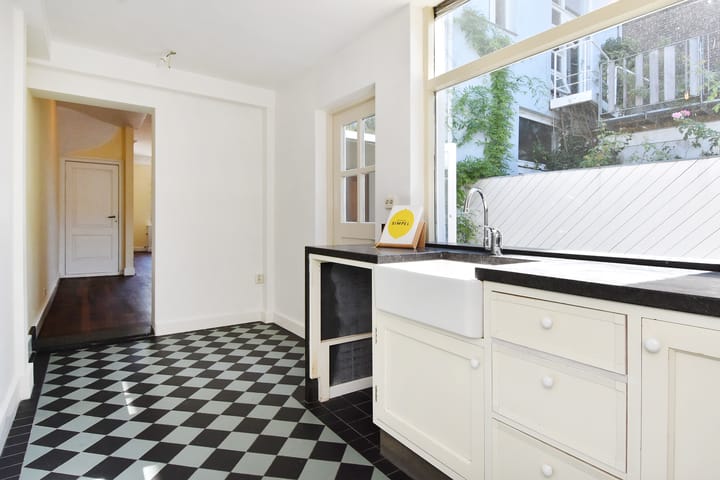 Foto 13 van Spoorsingel 33