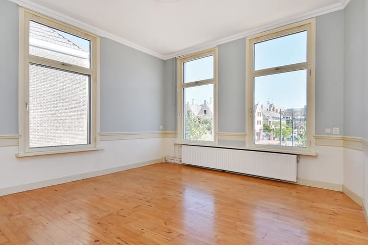 Foto 40 van Spoorsingel 33