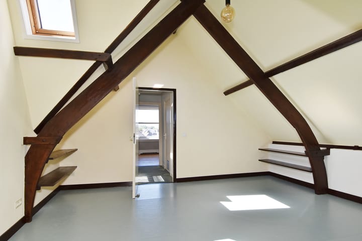 Foto 49 van Spoorsingel 33