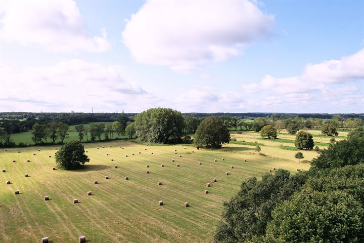 View photo 2 of Emmerikseweg 2