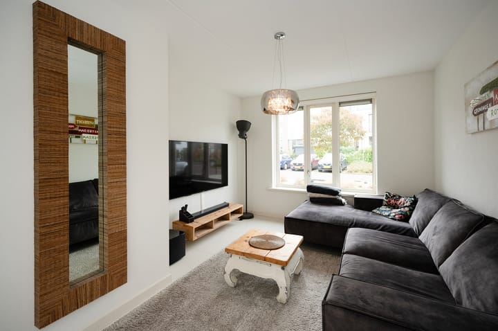 Photo 11 of Aresstraat 6